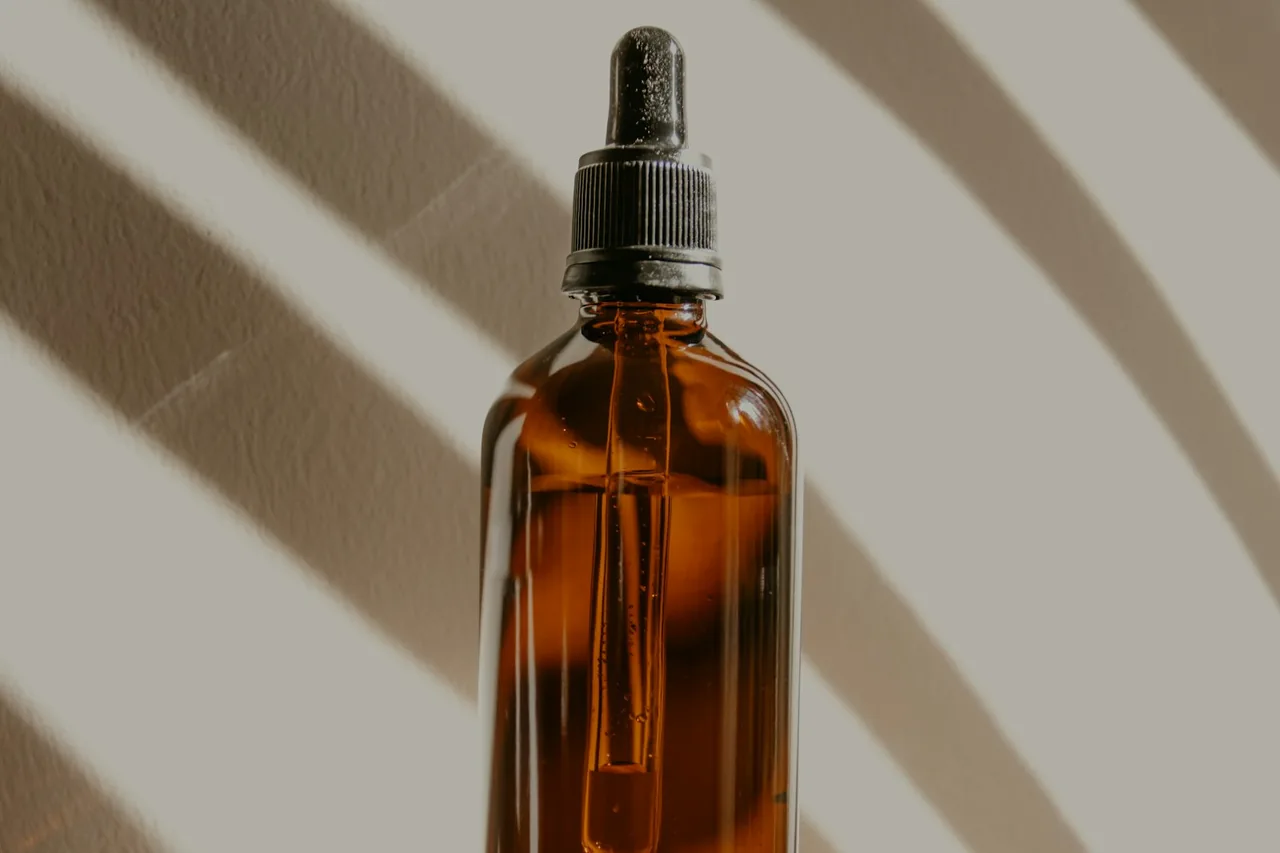 Unique thumbnail for THC vs CBD: What’s the Difference?